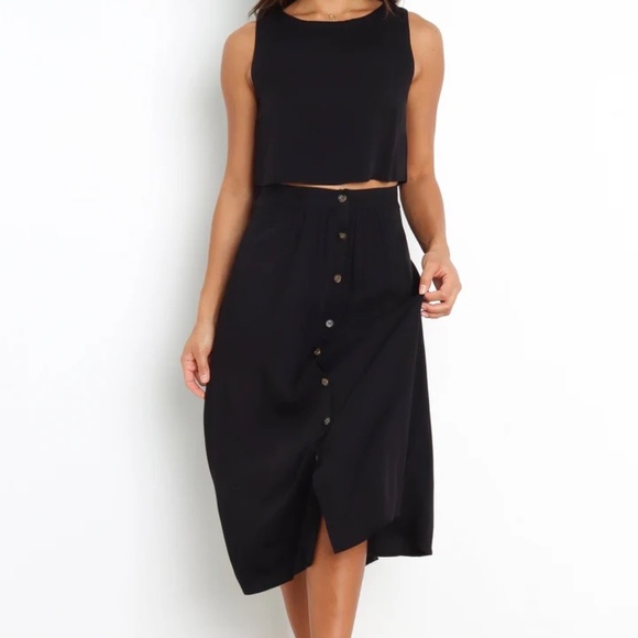 Petal & Pup Ava Skirt - Midi - Size 2 - Black - Picture 3 of 11